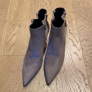 Women’s boots size 38